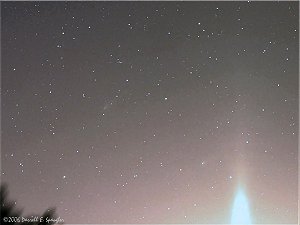 73P/S-W3 and Lunar Pillar on May 22nd, 2006