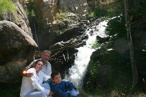 Bridget, Darrell and Johnny on cliff overlooking Adam.s Falls